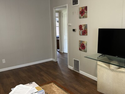 Furnished bedroom Quiet Block 