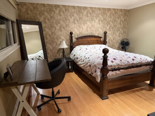 Master bed room 