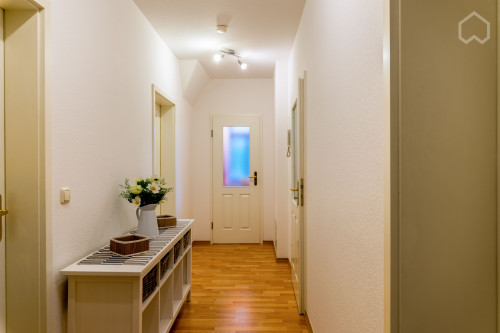 Top floor apartment in Dresden-Blasewitz, quiet backstreet