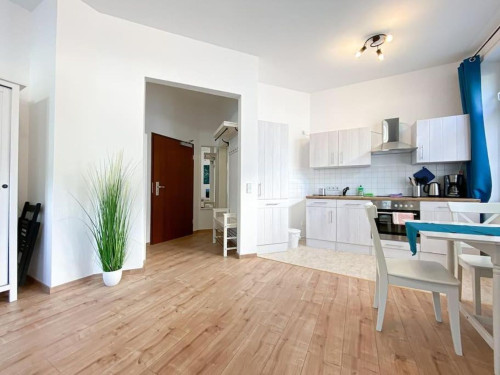 Modern Ground-Floor Studio in Leipzig Plagwitz - Gallery - 6