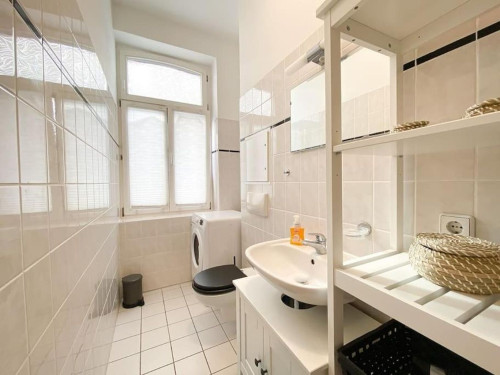 Modern Ground-Floor Studio in Leipzig Plagwitz - Gallery - 10