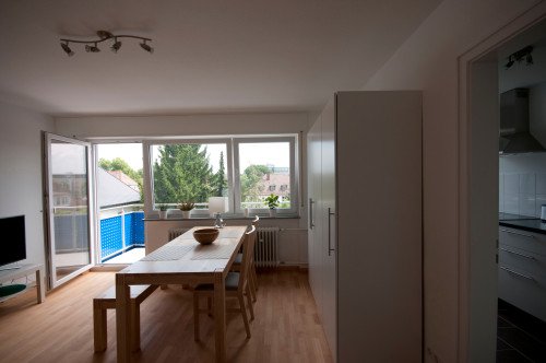 Apartment in quiet side street near train station / zoo - Gallery - 12