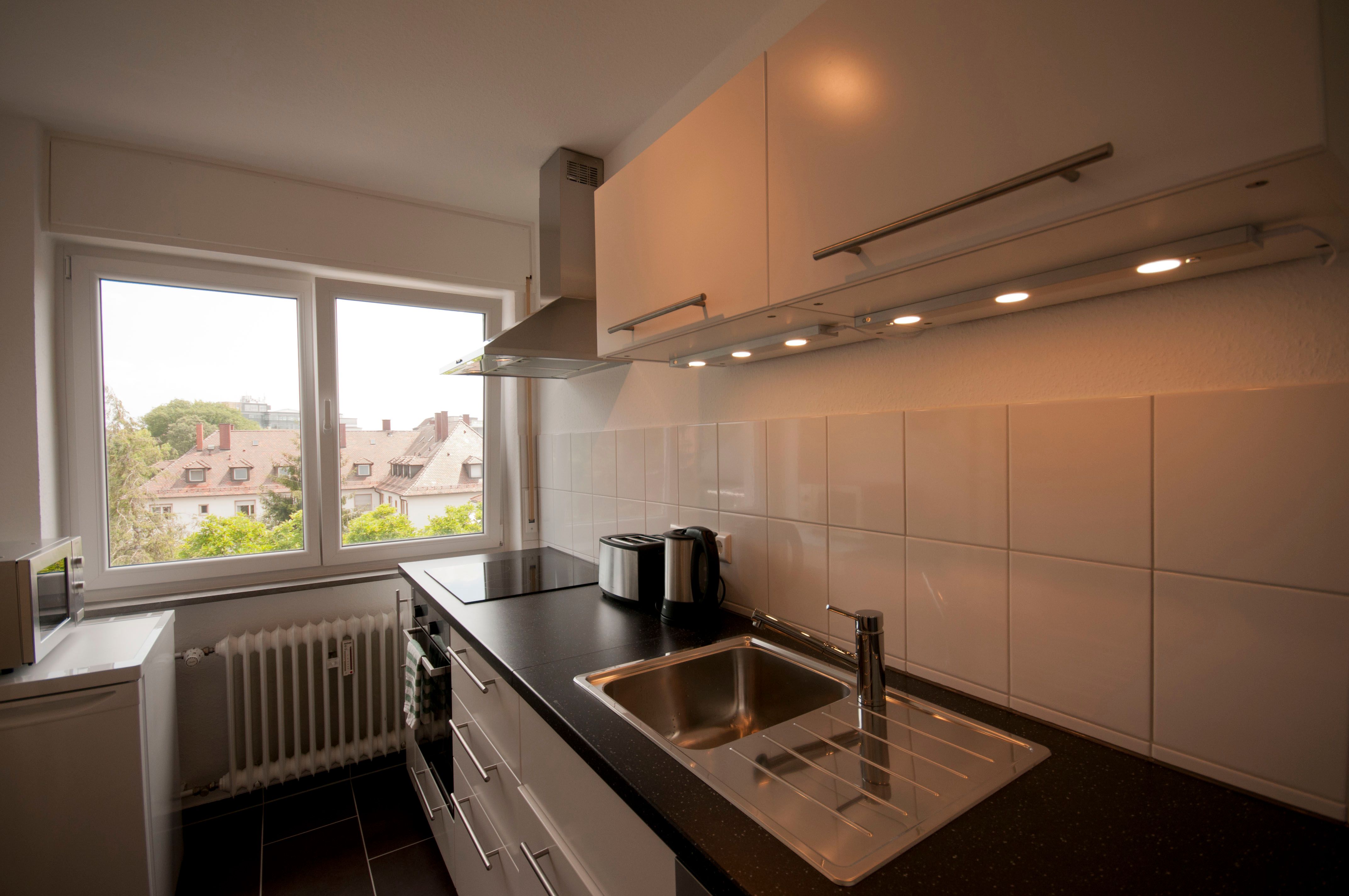 Apartment In Quiet Side Street Near Train Station / Zoo - 13