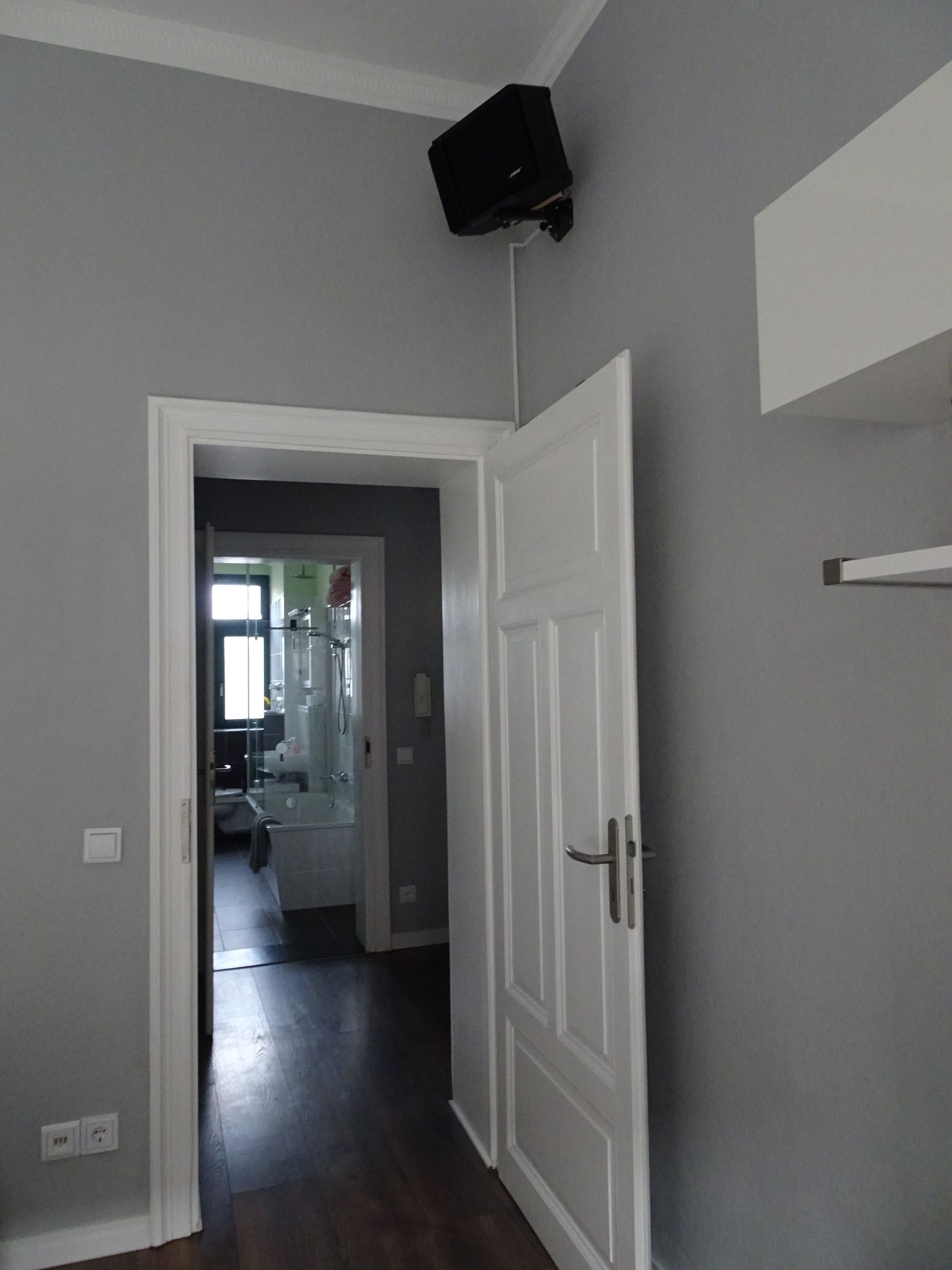  2room Apartment With Balcony In Quiet Location  -  2room apartment with balcony in quiet location  - Gallery -  23