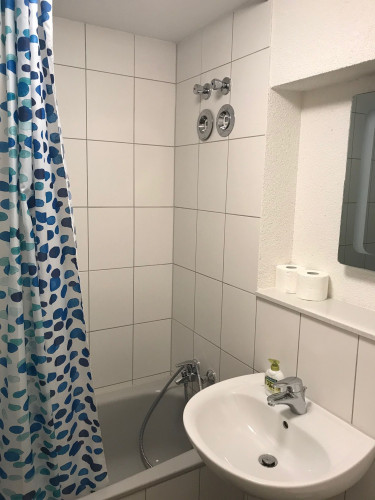 51961142820251104085648AM
