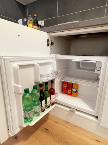 Modern Studio Apartment in Stein/Nuremberg - workspace, kitchen, WLAN, fully equipped, SELF-CHECKIN, ALL INCLUSIVE - Gallery - 6