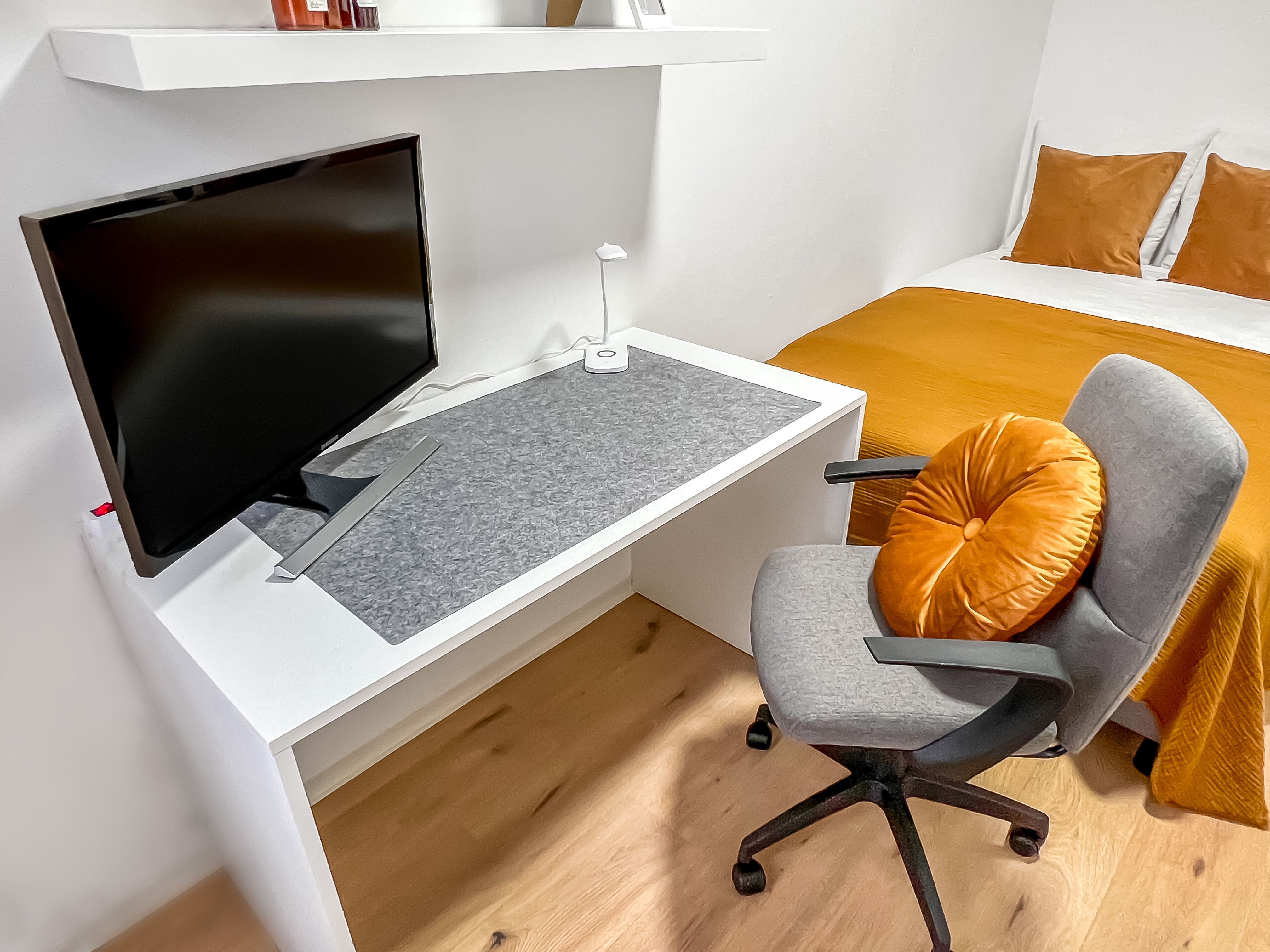 Modern Studio Apartment In Stein/Nuremberg - Workspace, Kitchen, WLAN, Fully Equipped, SELF-CHECKIN, - 1