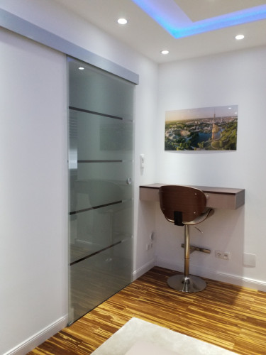 Bright, charming studio