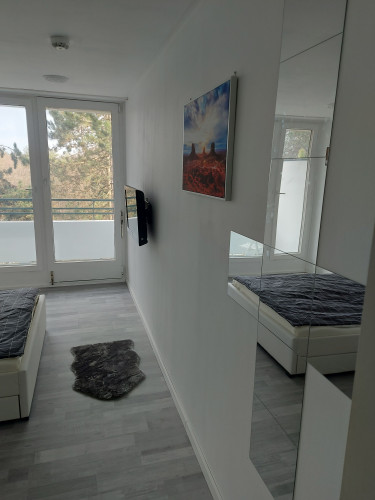 Modern & new home located in München