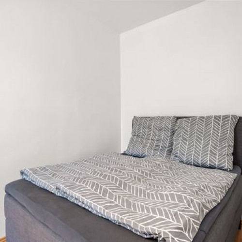 Spacious, very quiet 3 room apartment in an old building