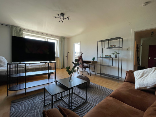 Bright & cozy apartment located in Kiel between UKSH and University I fully new furnished I All-Inkl. I WLAN