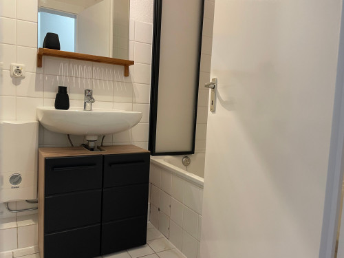Bright & cozy apartment located in Kiel between UKSH and University I fully new furnished I All-Inkl. I WLAN
