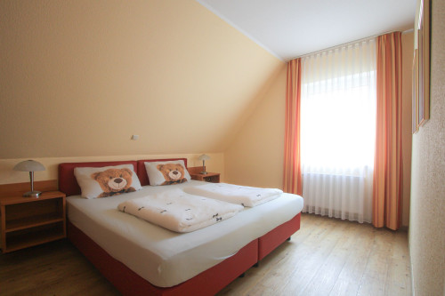 Spacious and well maintained, in a top location