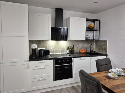 With Swimming Pool and Sauna in the Heart of the City | Underground Parking Included - Gallery - 34