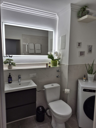 With Swimming Pool and Sauna in the Heart of the City | Underground Parking Included