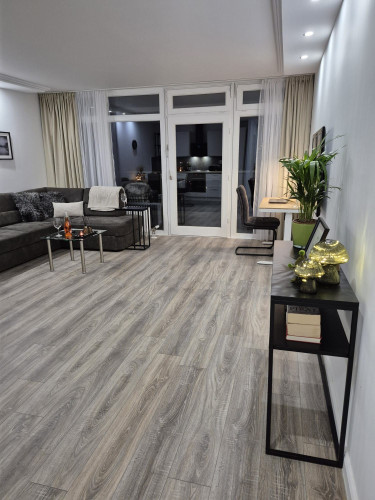 With Swimming Pool and Sauna in the Heart of the City | Underground Parking Included - Gallery - 25