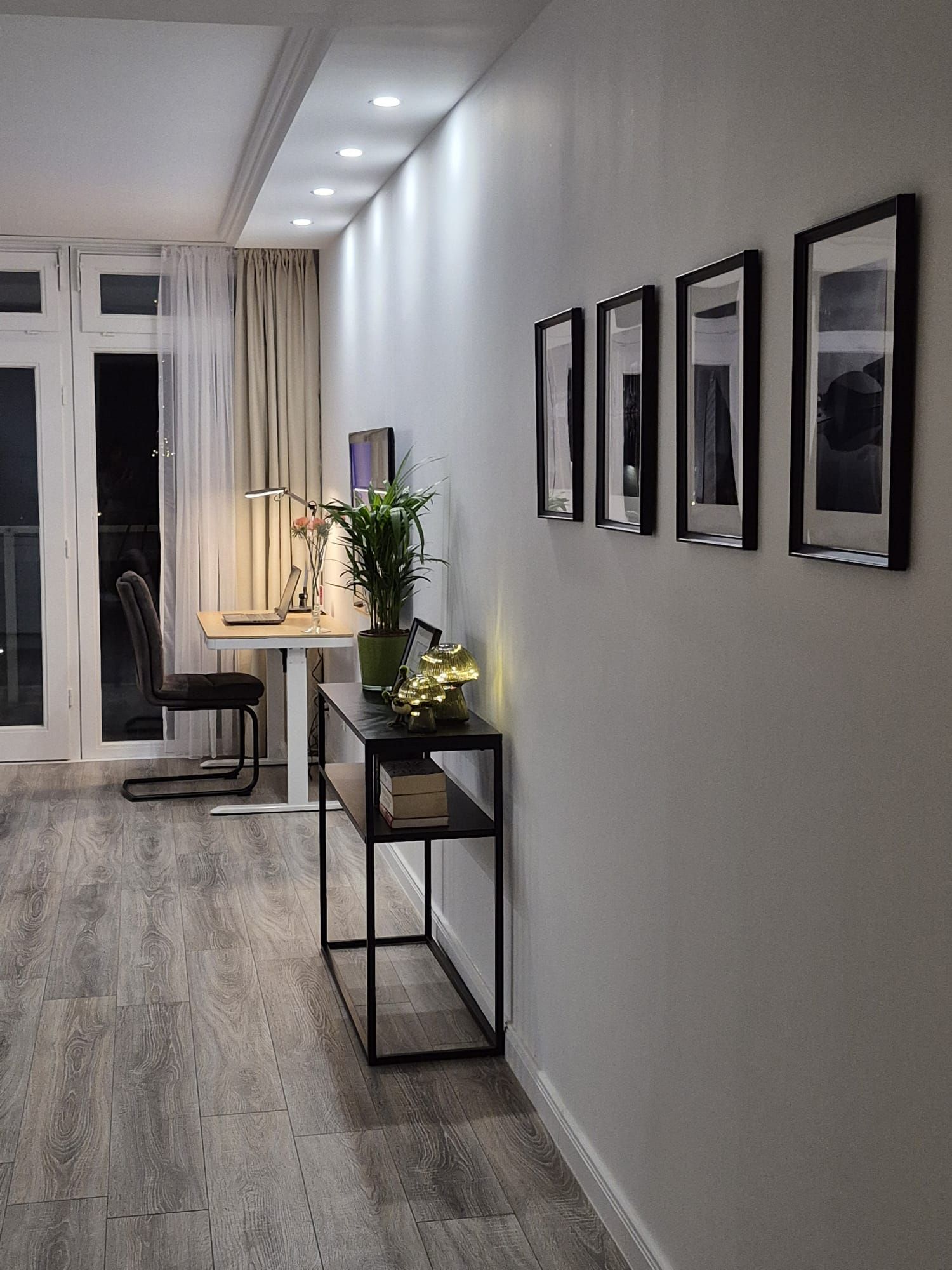 With Swimming Pool And Sauna In The Heart Of The City | Underground Parking Included - 19