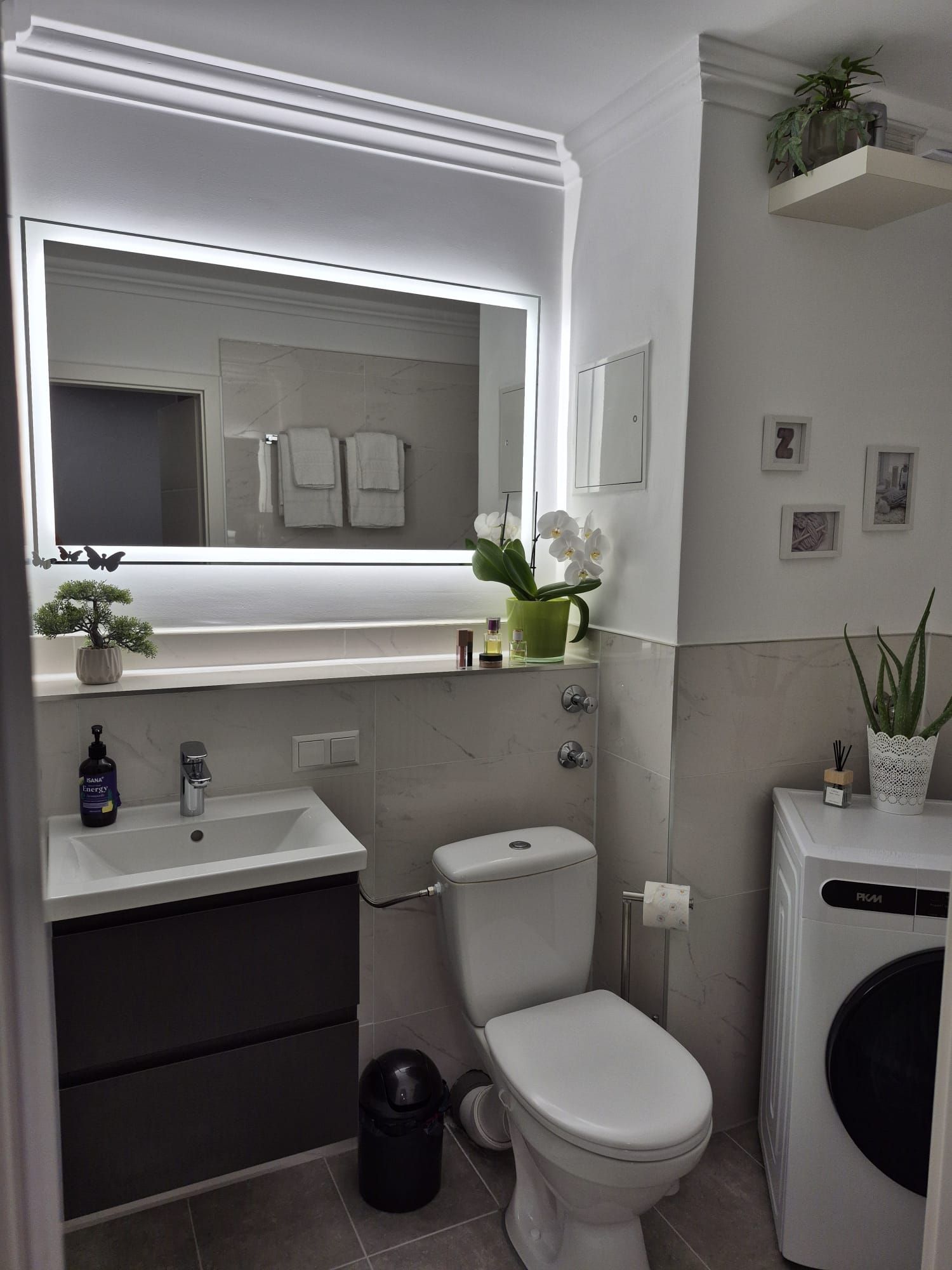 With Swimming Pool And Sauna In The Heart Of The City | Underground Parking Included - 17