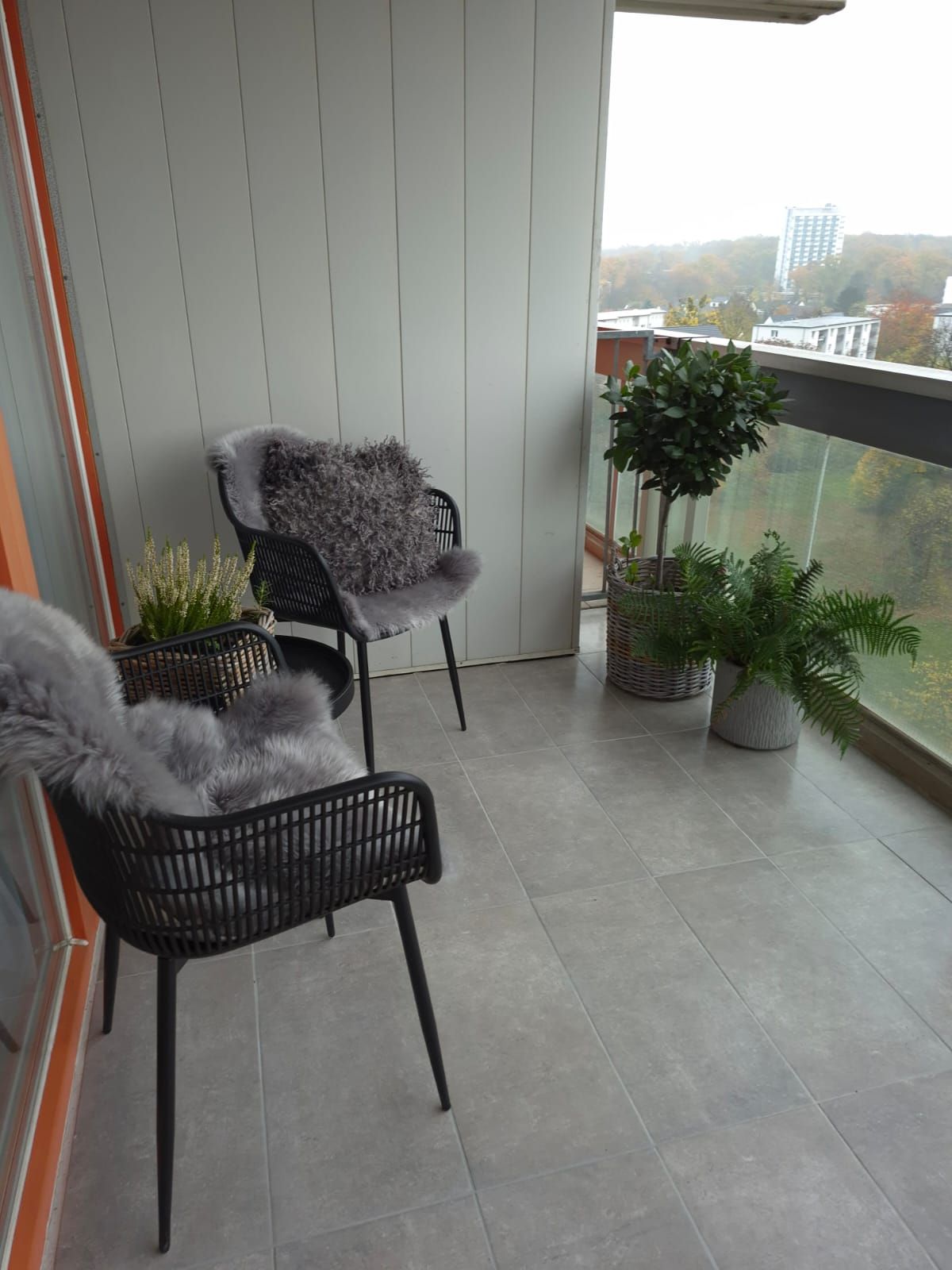 With Swimming Pool And Sauna In The Heart Of The City | Underground Parking Included - 11