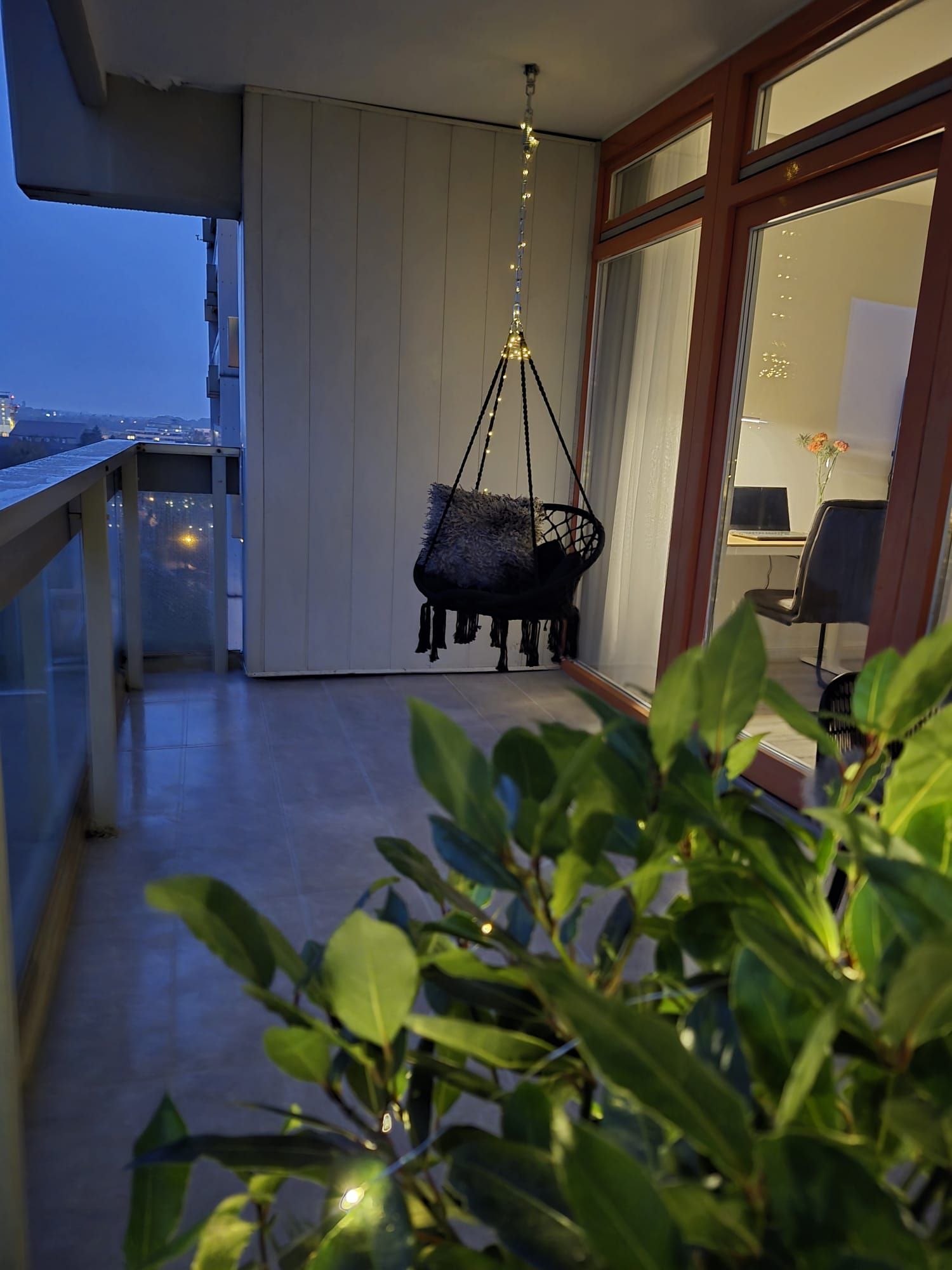 With Swimming Pool And Sauna In The Heart Of The City | Underground Parking Included - 7