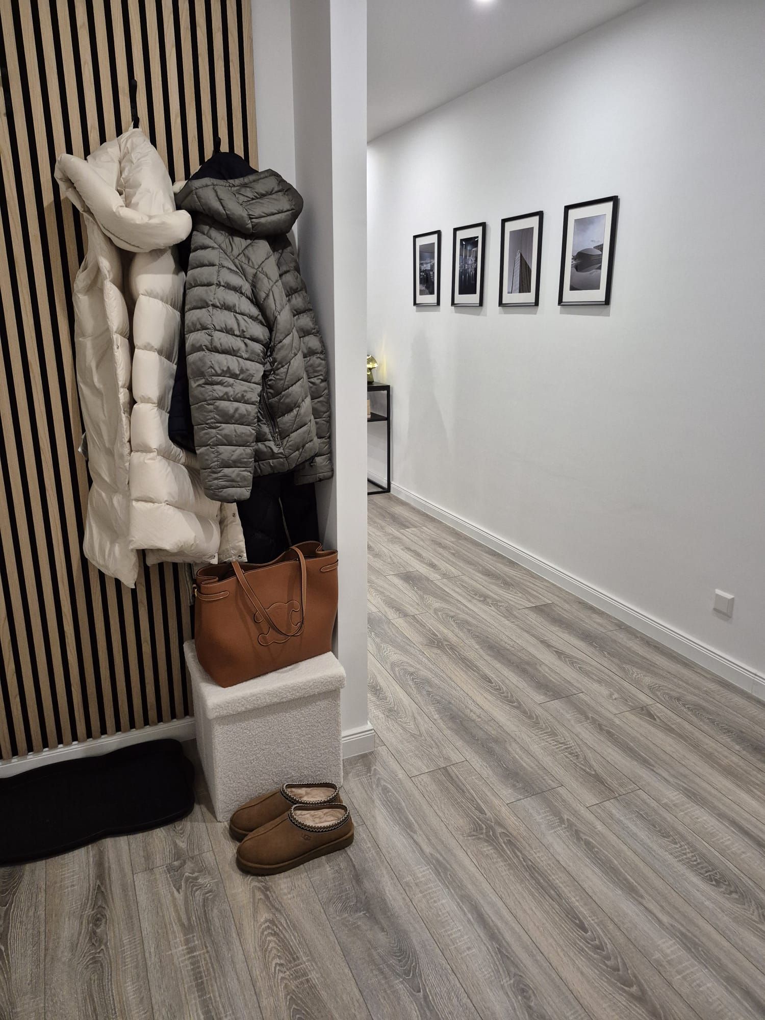 With Swimming Pool And Sauna In The Heart Of The City | Underground Parking Included - 18