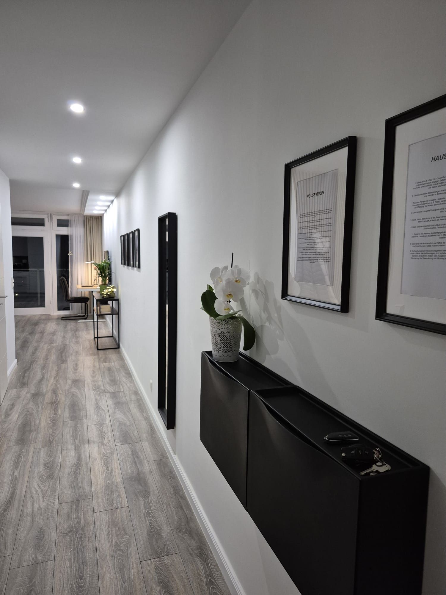 With Swimming Pool And Sauna In The Heart Of The City | Underground Parking Included - 21