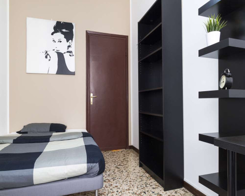 Stanza in Viale Nazario Sauro