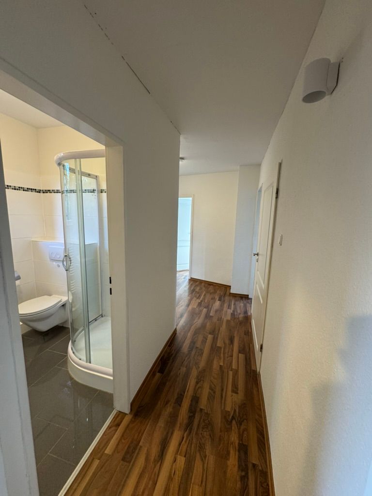  HyggeStay | Central | 2x Double Bed | Workspace | Highspeed WiFi | Charming & Modern  -  HyggeStay | central | 2x double bed | workspace | highspeed WiFi | charming & modern  - Gallery -  10