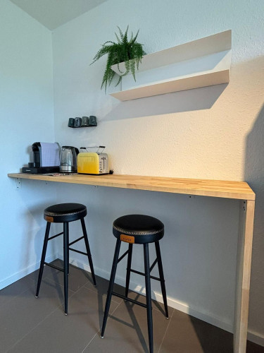 SuperSuite Boho-Apartment Balcony - Gallery - 11