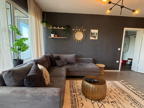 SuperSuite Boho-Apartment Balcony - Gallery - 8