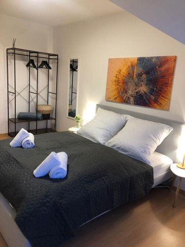 Fashionable home in vibrant neighbourhood - Gallery - 7
