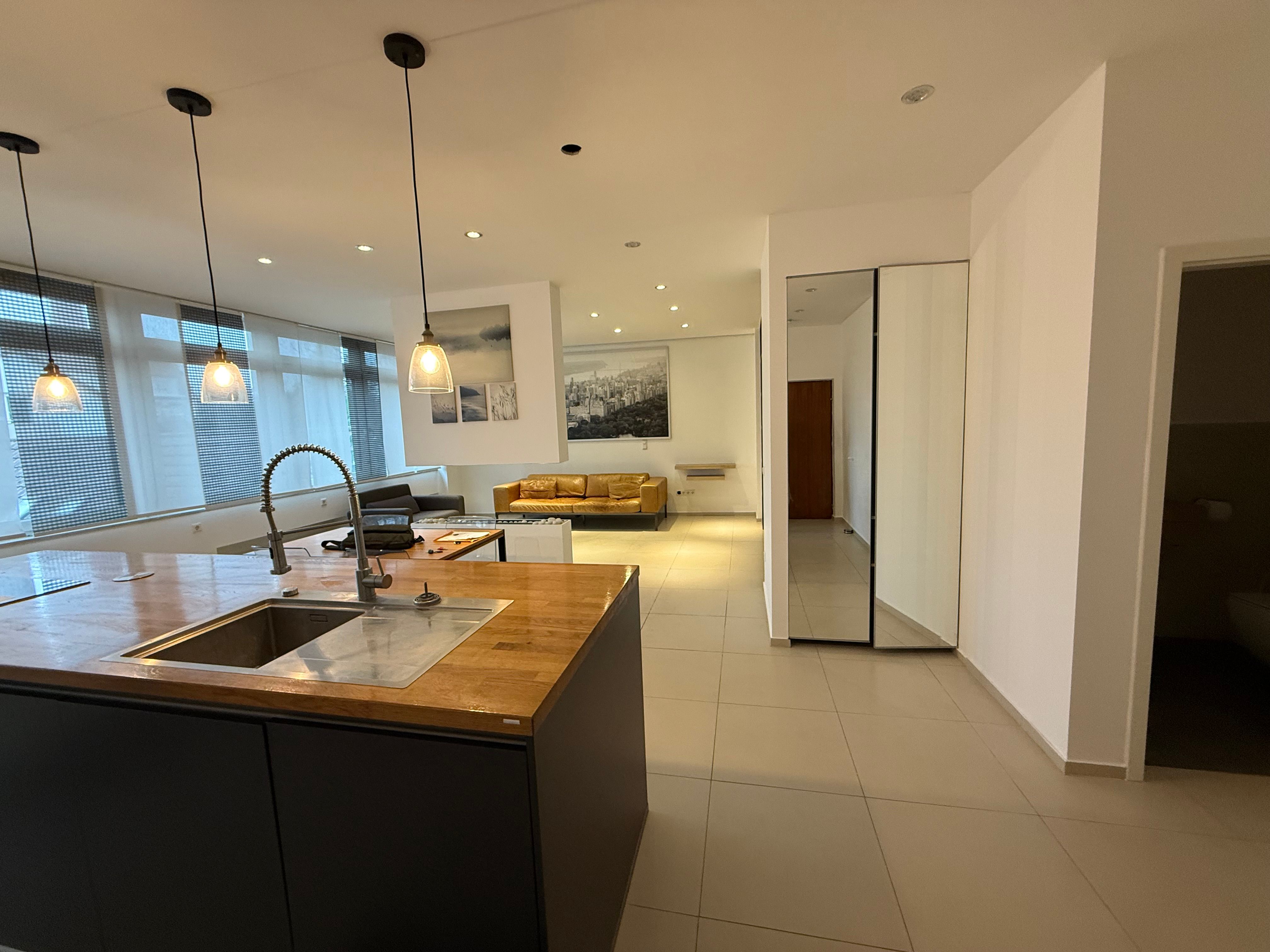 Fully Furnished Premium Loft – Sindelfingen City Center (Marktplatz) Available Now - 12