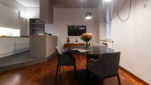 Very neat 2 bedroom apartment near Sempione Park