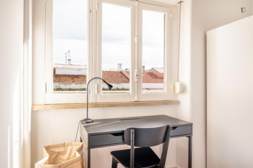 Inviting double bedroom in Alameda