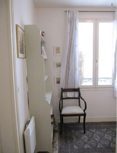 Cozy 1 Bedroom Apartment close to Notre-Dame-de-Lorette Metro