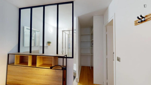 Appealing double ensuite bedroom in Saint-Lambert