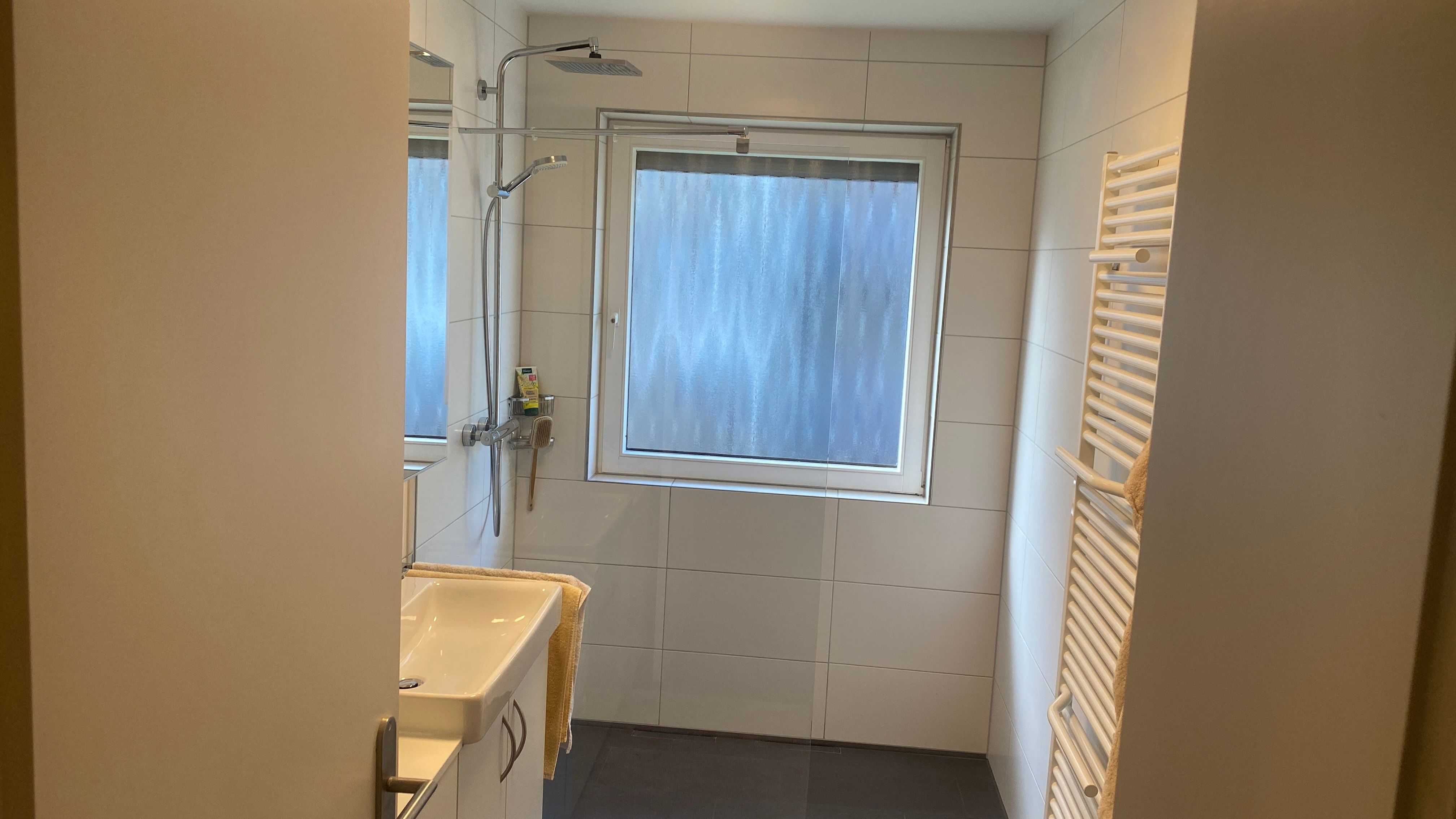 Charming & Perfect Home Located In Filderstadt - 26