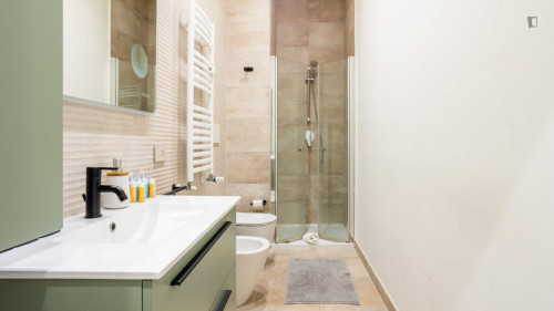 Charming 2-bedroom apartment near the Porta Romana train station