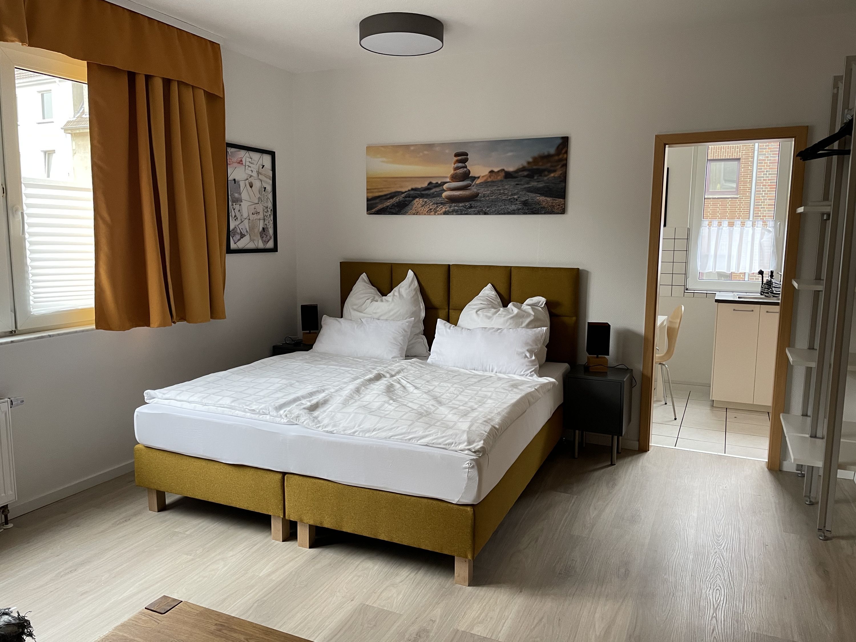  Charming City Flat In Mönchengladbach: Fully Equipped & Comfortable  -  Charming city flat in Mönchengladbach: fully equipped & comfortable  - Gallery -  26