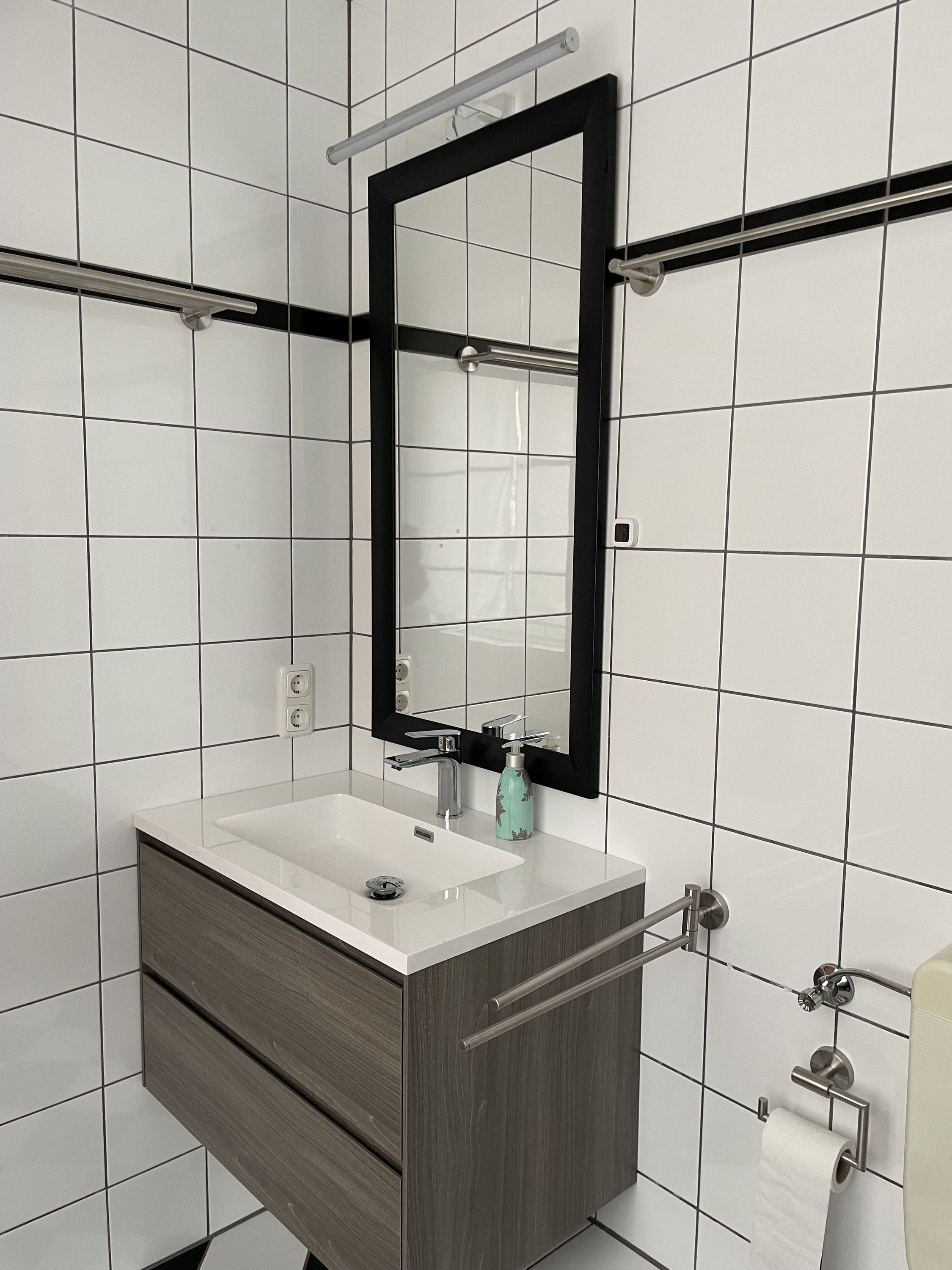  Charming City Flat In Mönchengladbach: Fully Equipped & Comfortable  -  Charming city flat in Mönchengladbach: fully equipped & comfortable  - Gallery -  30