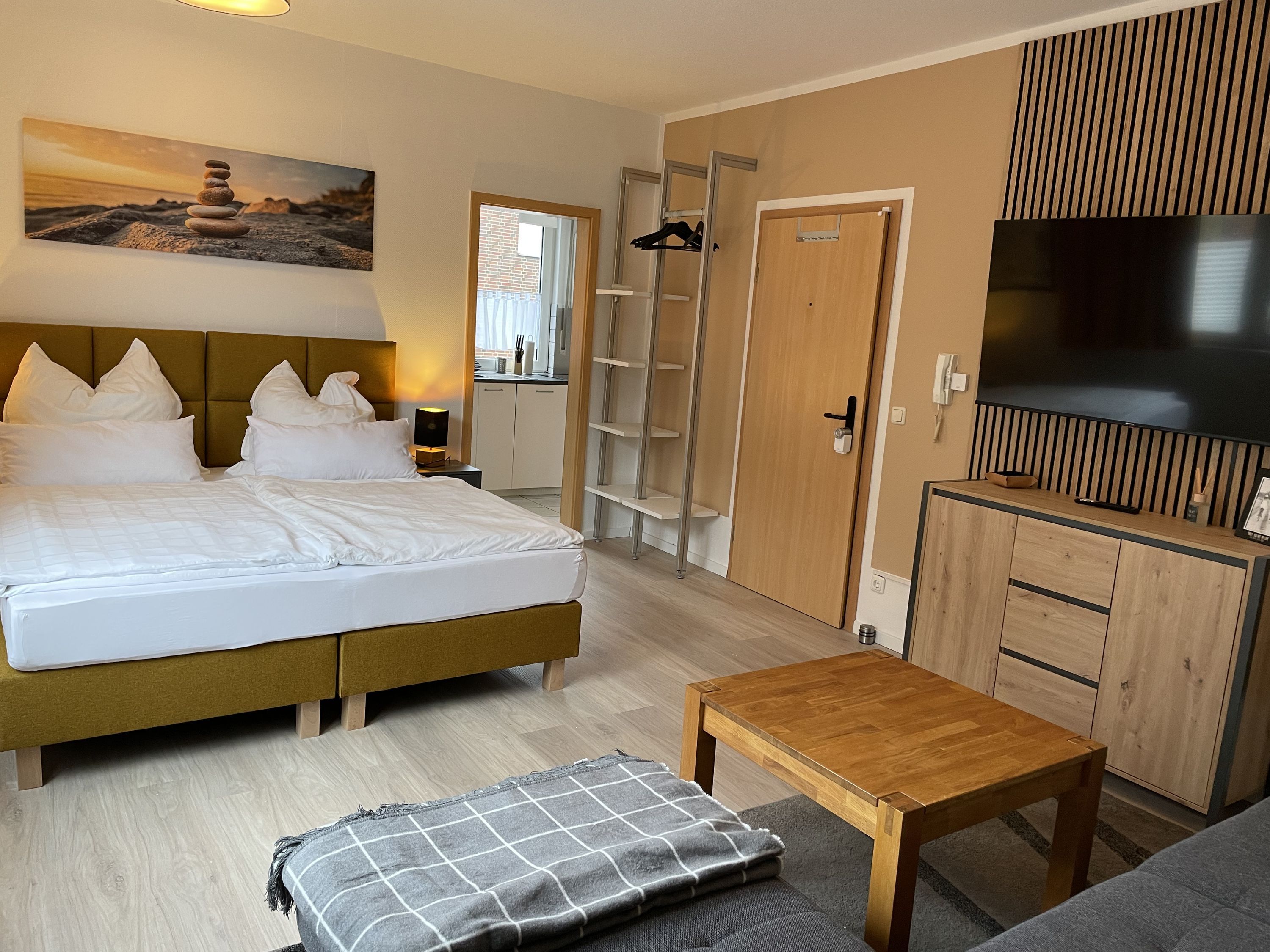  Charming City Flat In Mönchengladbach: Fully Equipped & Comfortable  -  Charming city flat in Mönchengladbach: fully equipped & comfortable  - Gallery -  27