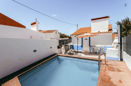 Passionate 2 Bedroom House with a swimming pool close to Estremoz