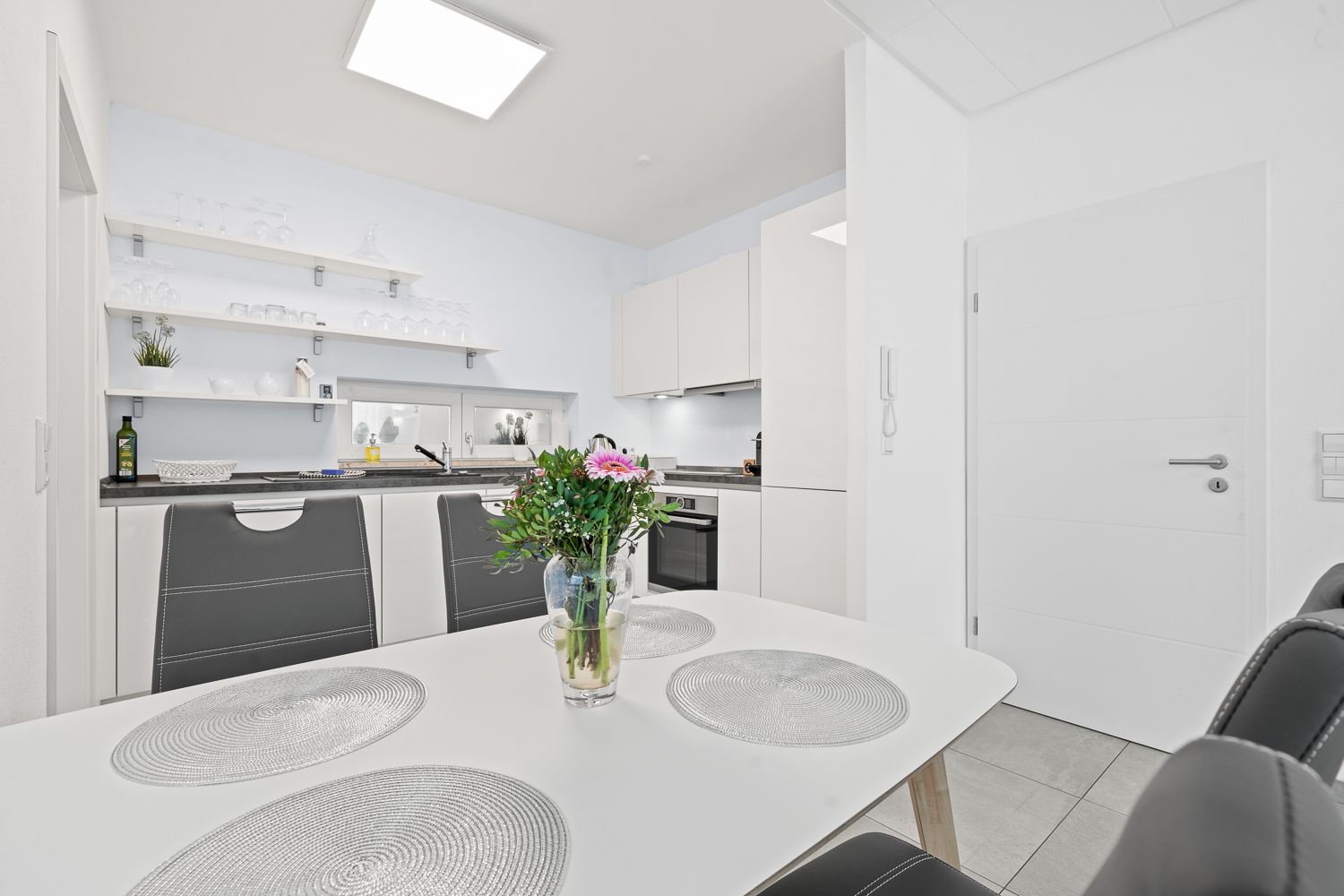  Luxury Flat In Friedrichshafen  -  Luxury flat in Friedrichshafen  - Gallery -  15
