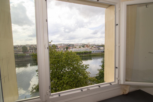 Very nice double bedroom in Choisy-le-Roi