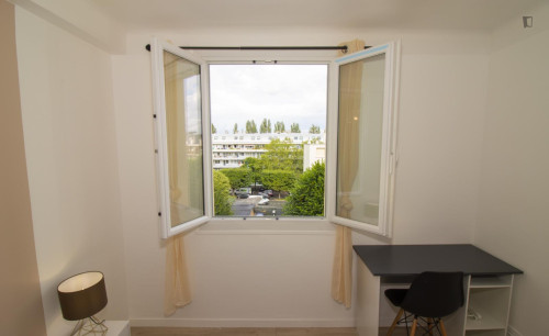 Appealing double bedroom in Choisy-le-Roi