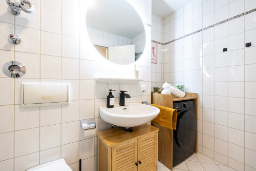 Staytime - Luna Suite | Prime Location | Parking Space