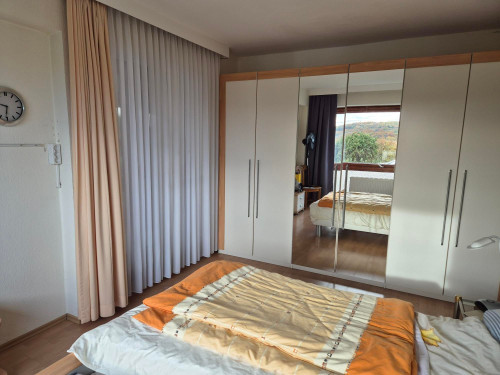 großzügige 120m² lichtdurchflutete Wohnung im Grünen