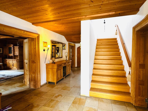 Möbliertes Landhaus Familien und Firmen | 6–14 Personen | 310 m² | Nähe Landshut