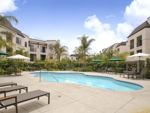 Clean, Modern, and Ready for You - Gallery - 7