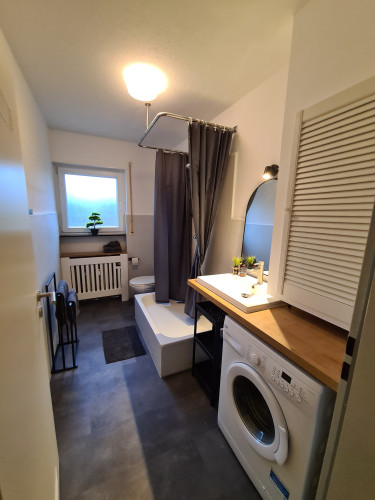 Lovely Apartment with Balcony & Parking - Gallery - 9